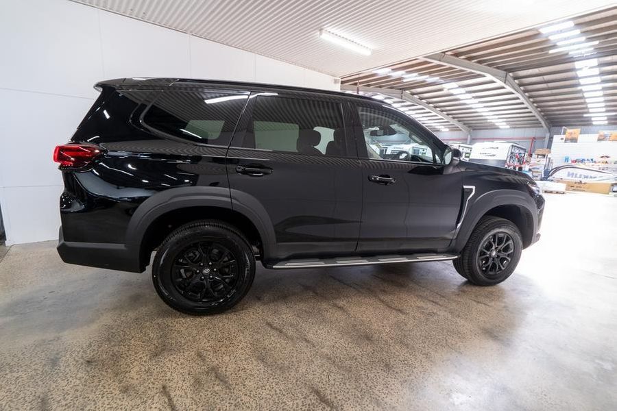 2025 LDV D90 Executive Auto 4x4 MY25 Photo 7