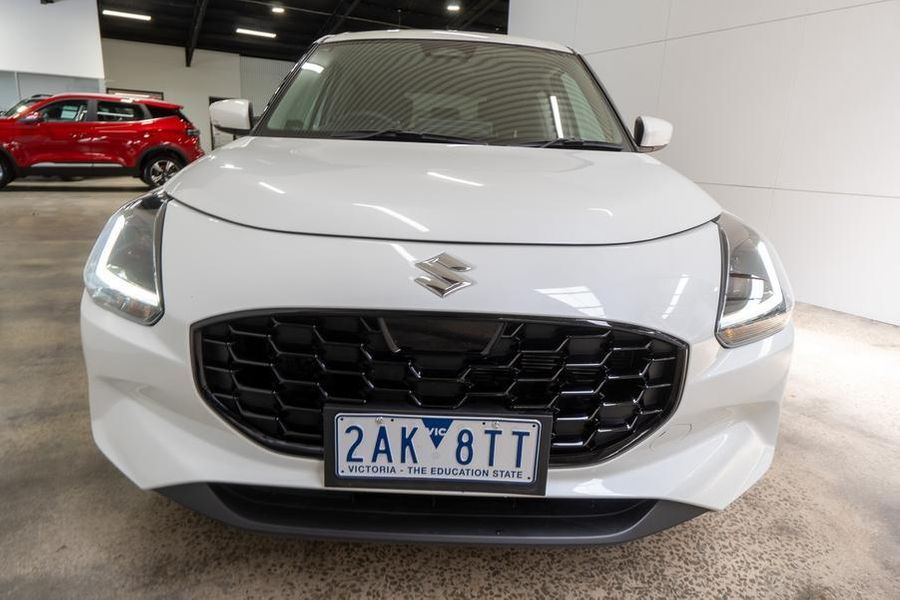 2024 Suzuki Swift GLX Turbo Auto Photo 2