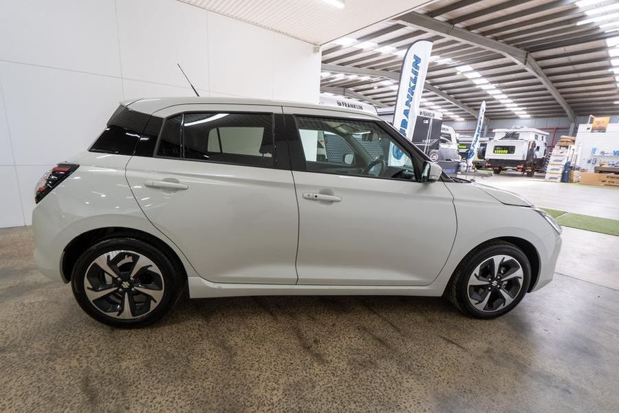 2024 Suzuki Swift GLX Turbo Auto Photo 7