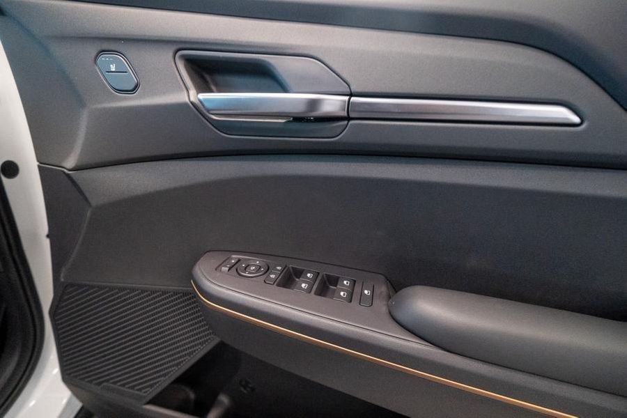 2025 Kia EV5 Air Long Range Auto MY26 Photo 17