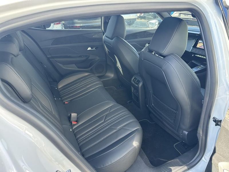 2025 Peugeot 408 GT Premium Hybrid Auto MY25 Photo 9